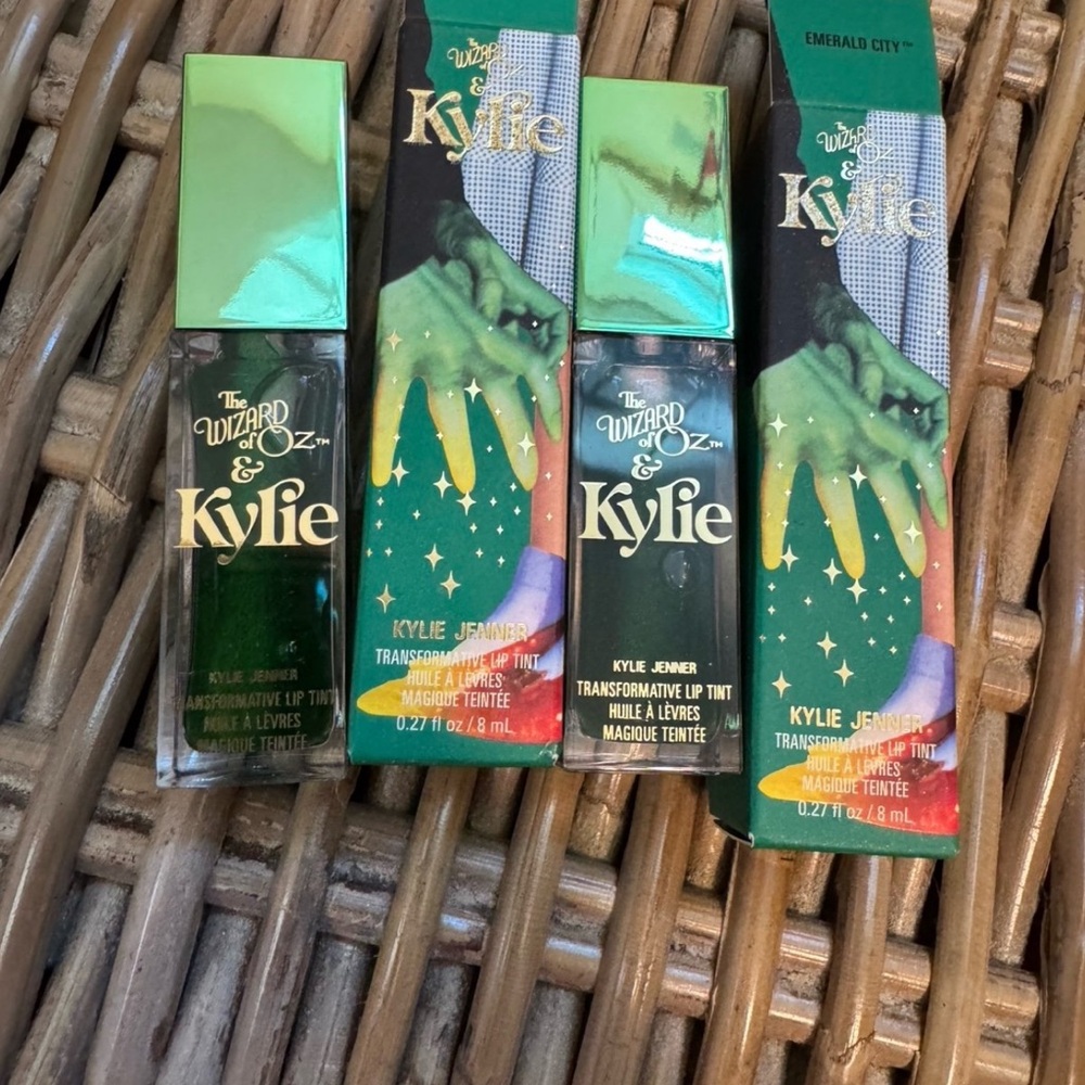 Kylie cosmetics wizard of oz Emerald city Transformative Lip Tint Set